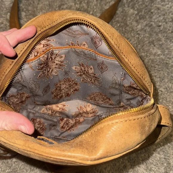 HOBO Round Crossbody Purse - Picture 5 of 6